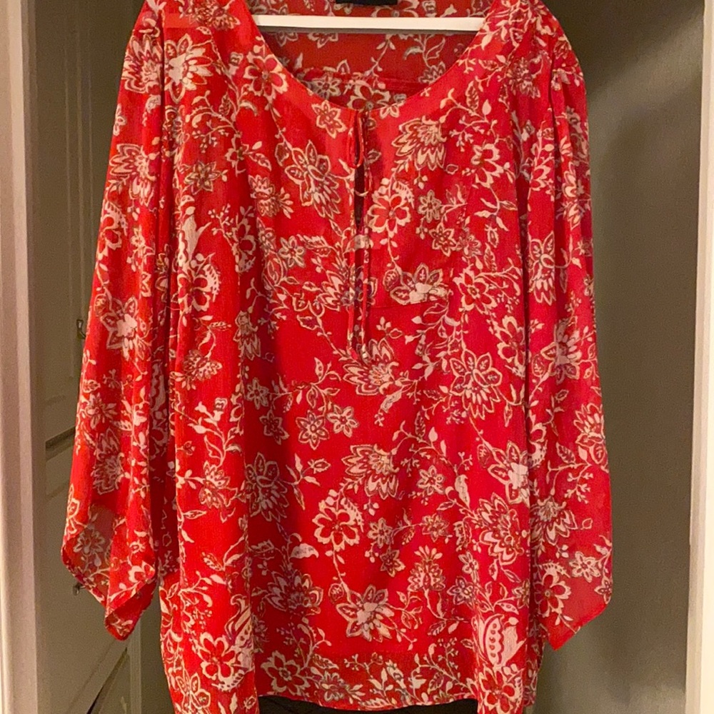 Women’s Red key hole blouse